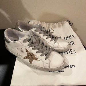 Golden Goose Superstar Sneakers 
US Size: 7 // EU Size: 37